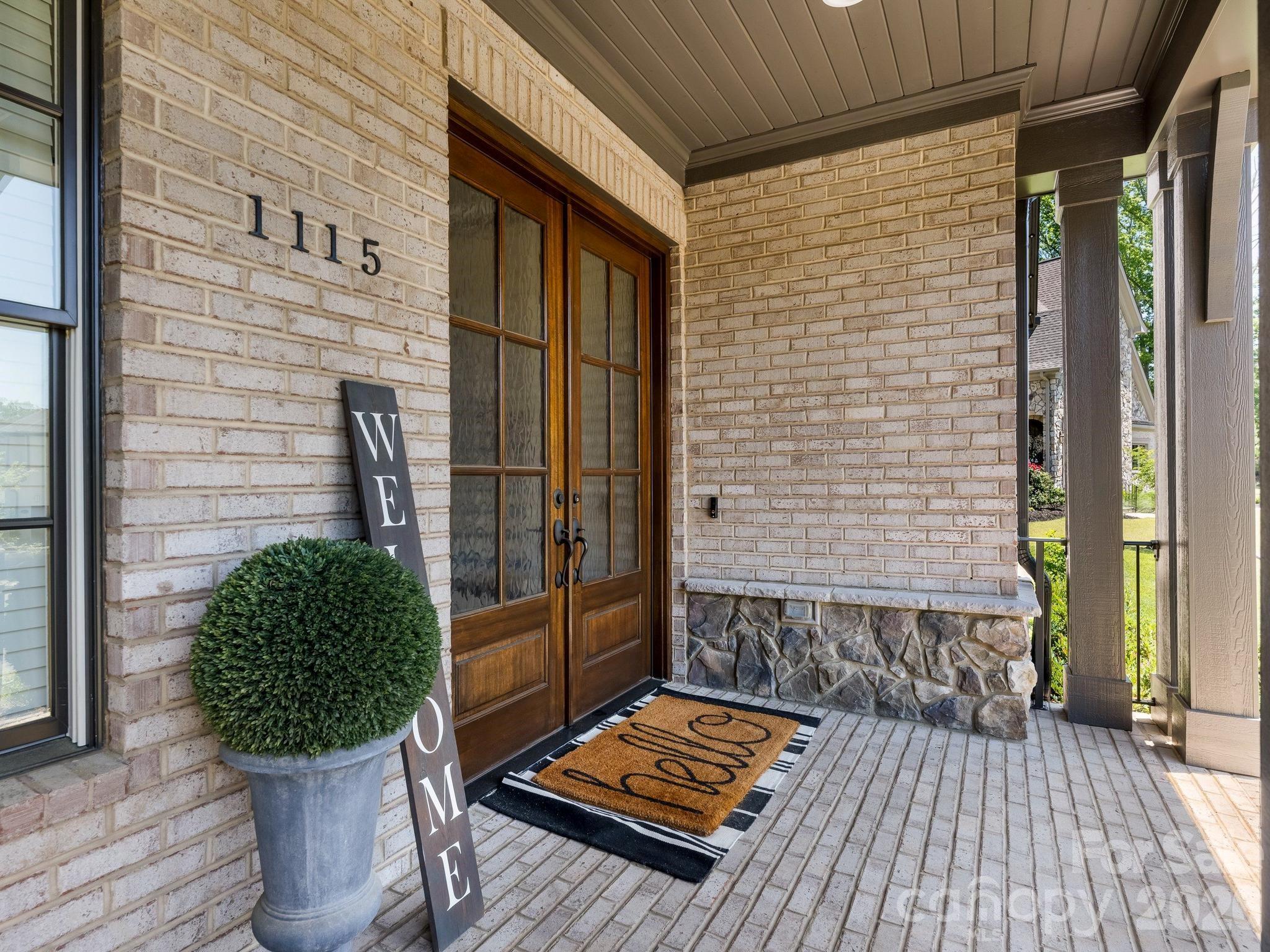 1115 Shelton Oaks Court