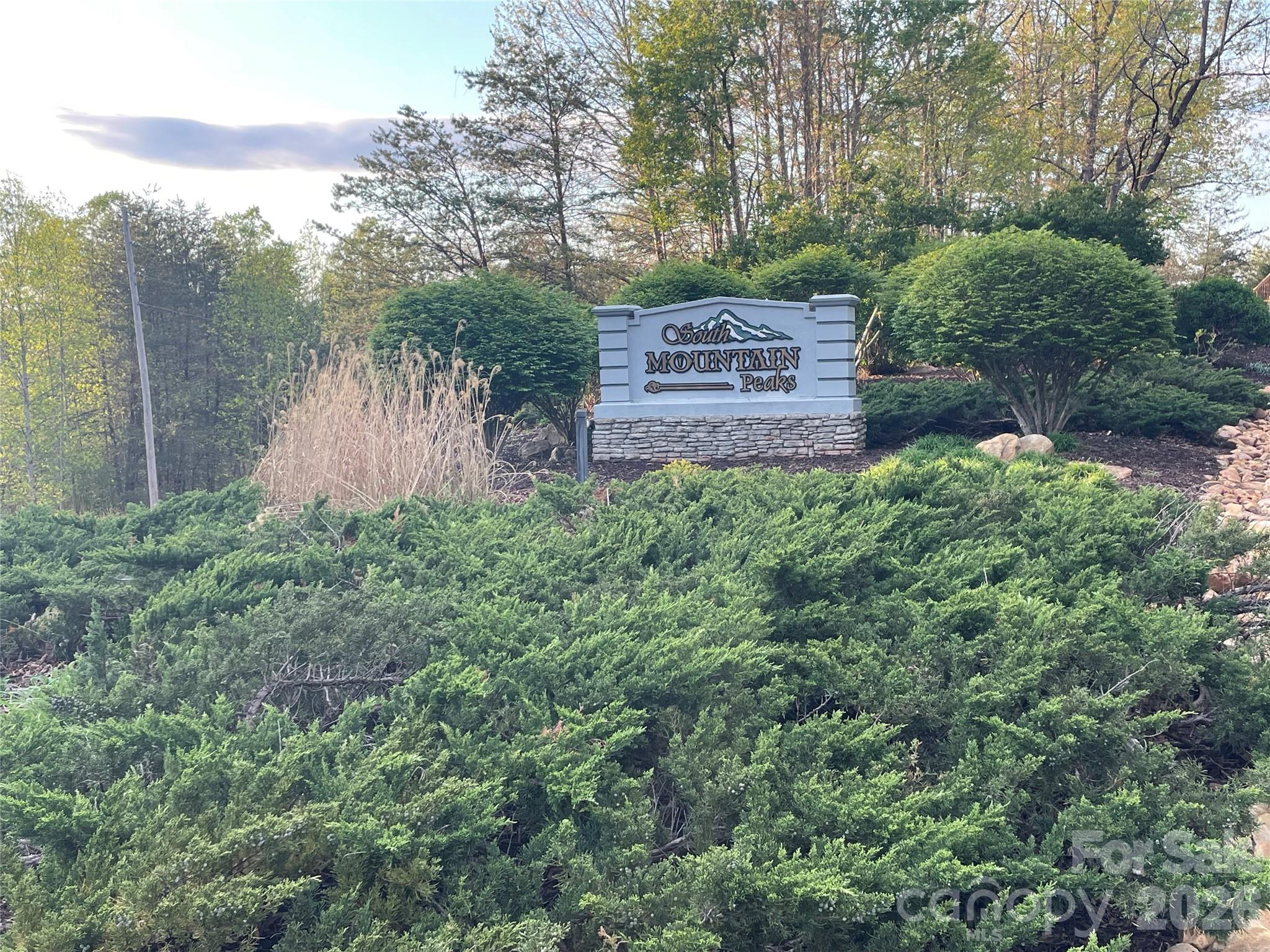 South Mountain Peaks - Land