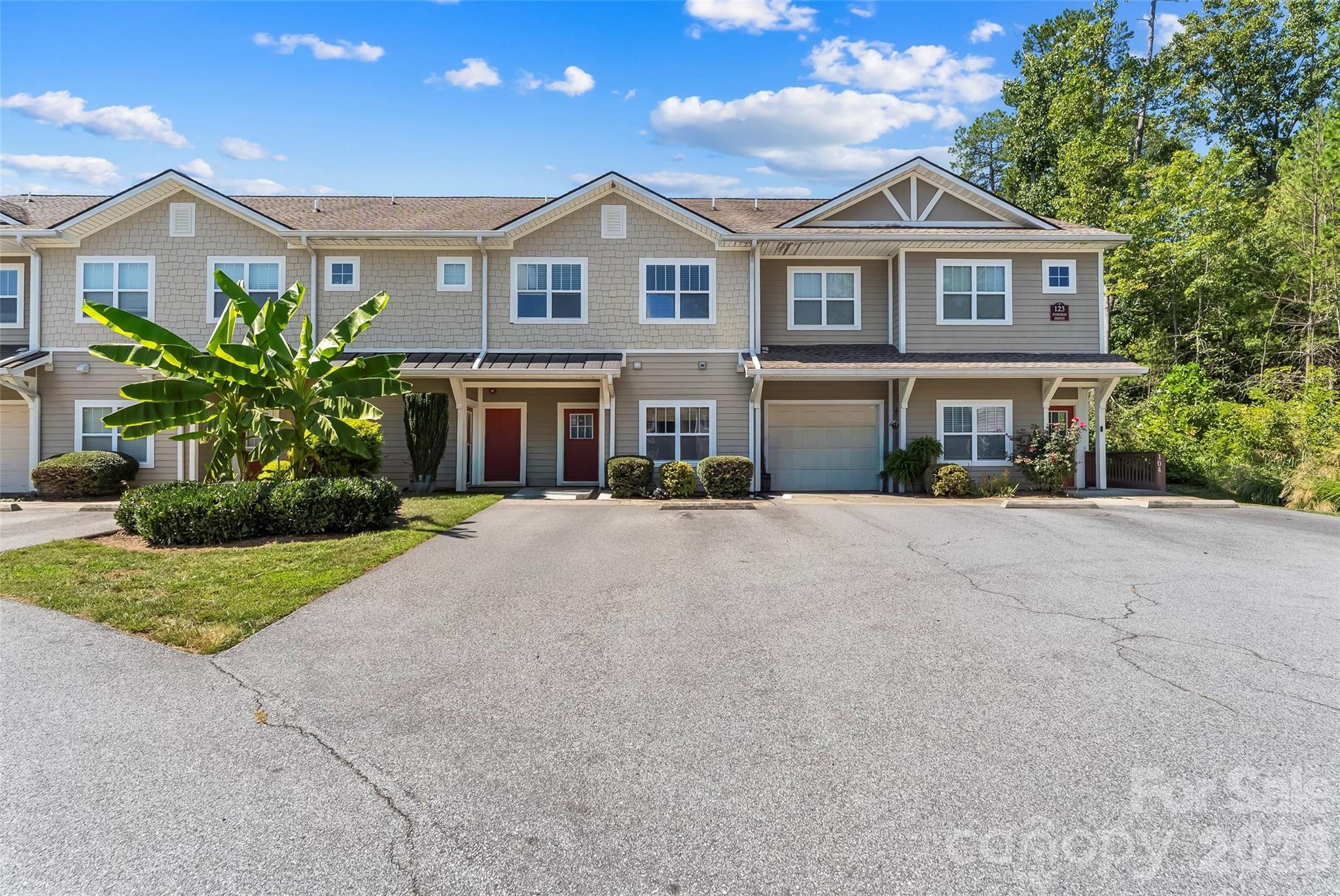 123 Foxden Drive 103