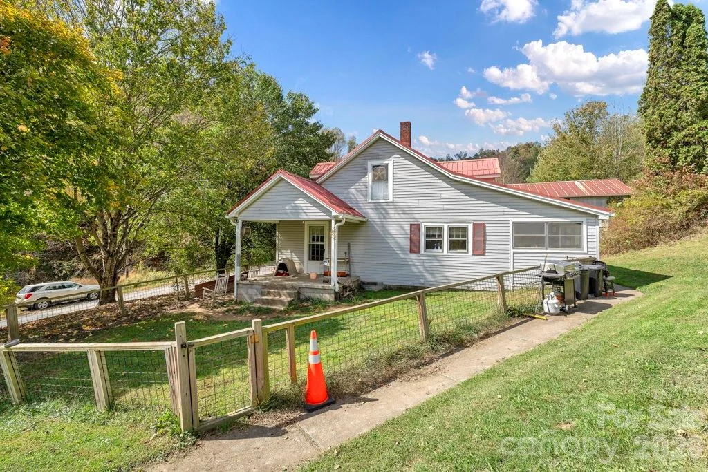 1068 Laurel Branch Road, Vilas, NC, 28692