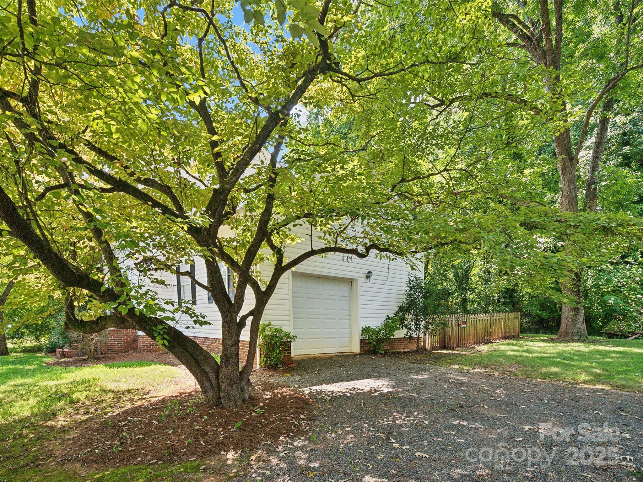 5828 Wilora Lake Road