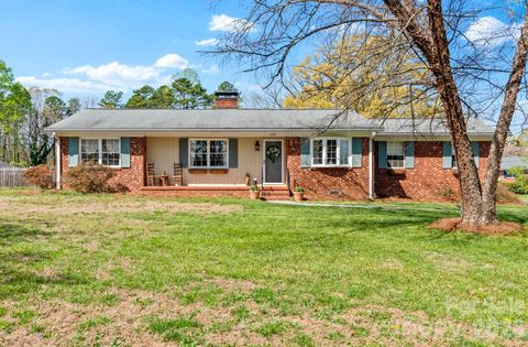 778 Reynolds Road Lewisville NC 27023