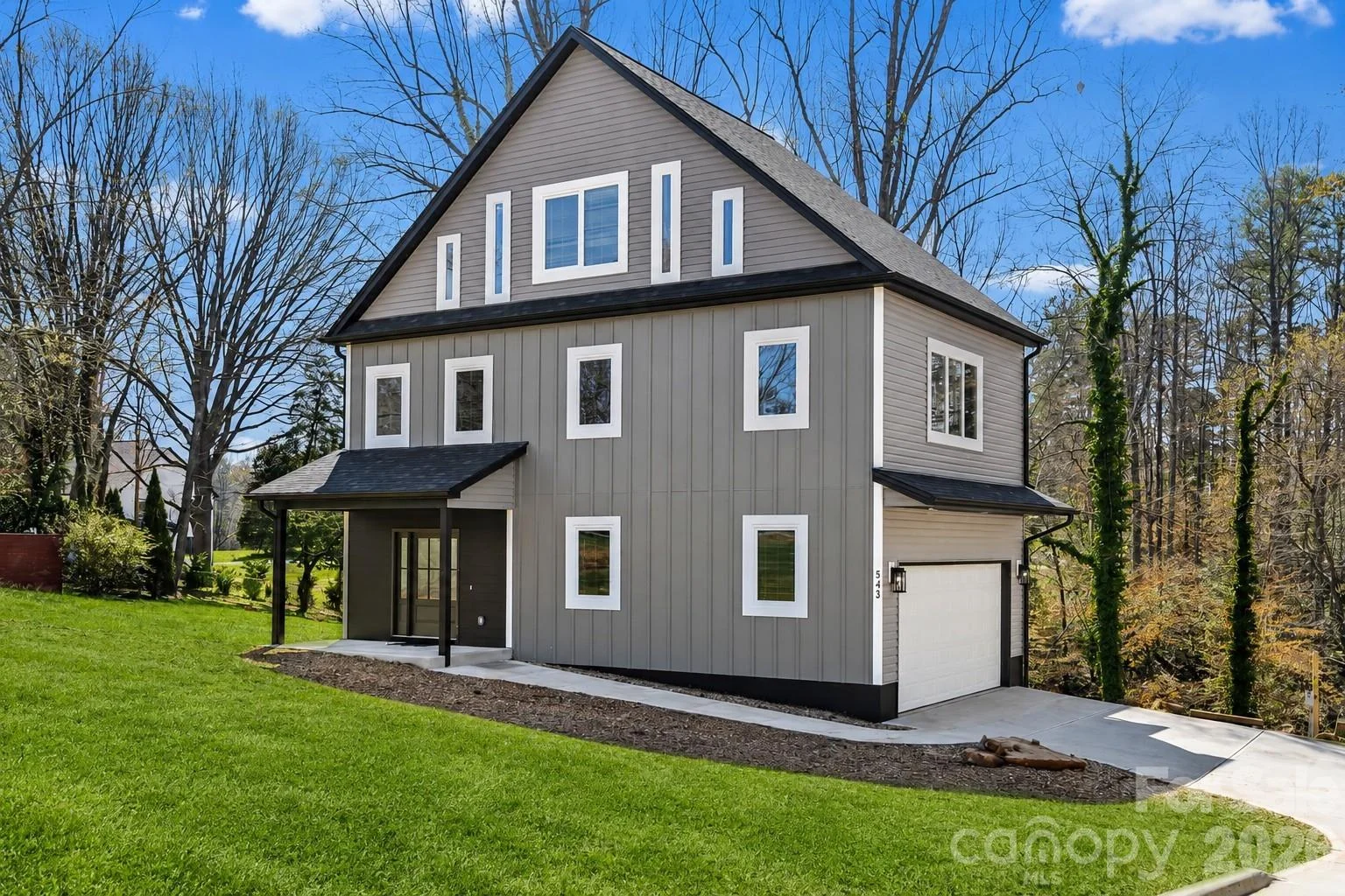 543 30th Avenue NW, Hickory, NC, 28601
