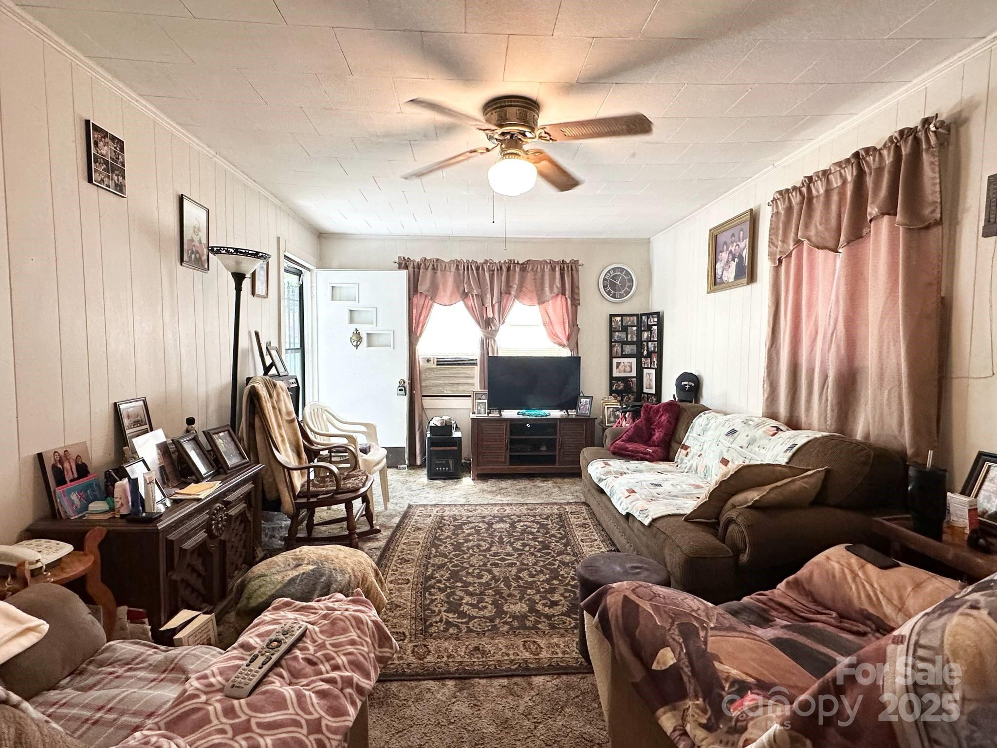 2886 Everhart Lane