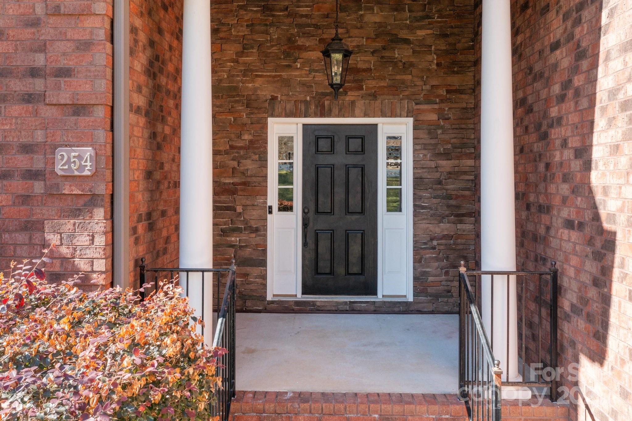 254 Streamside Place