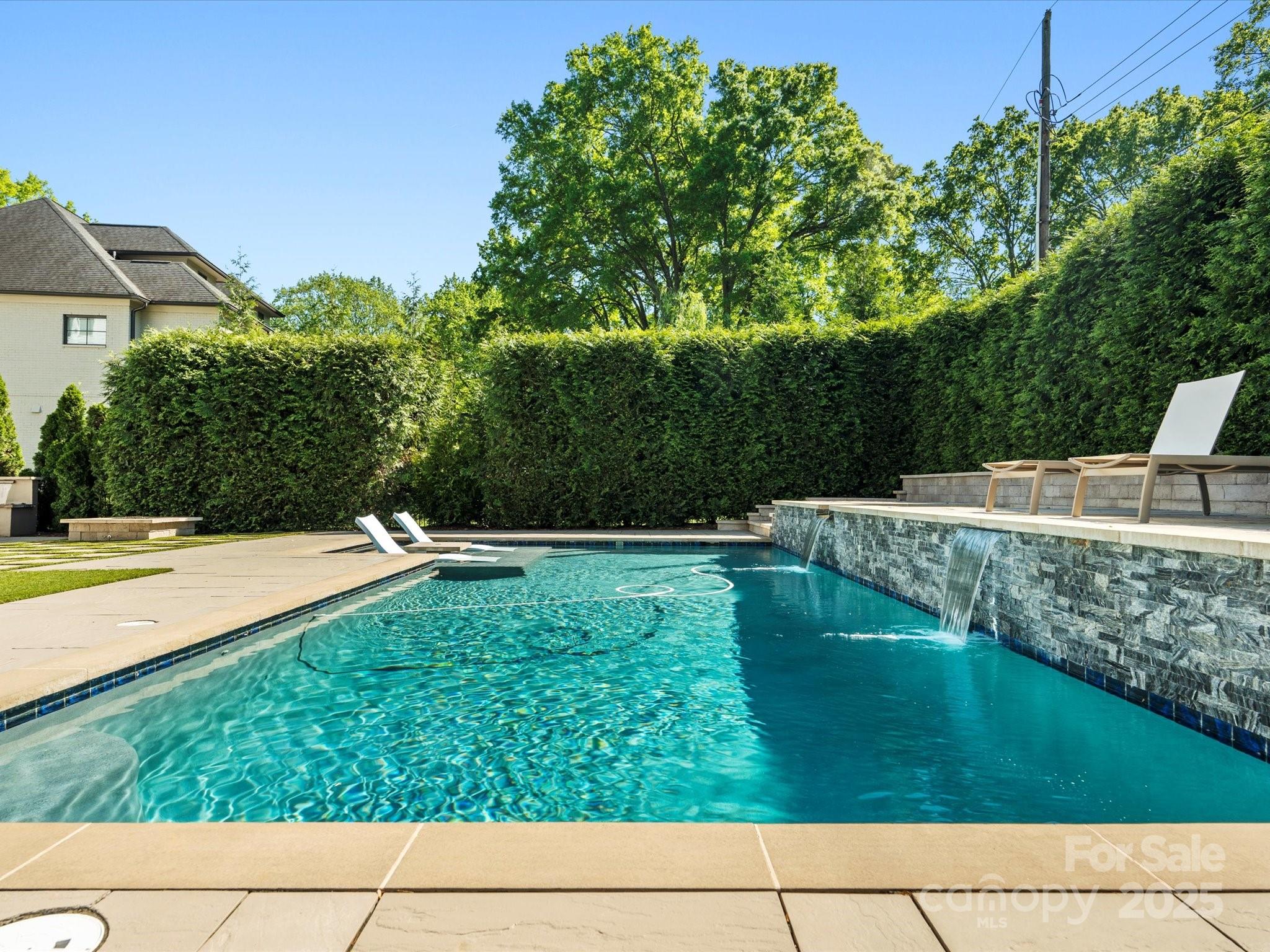 Lansdowne - Residential