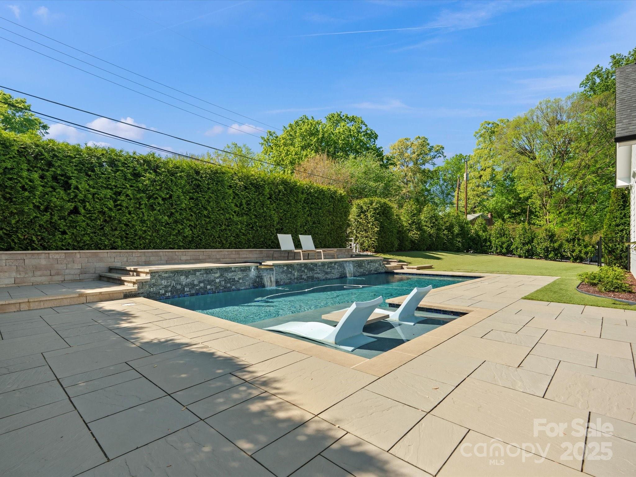 6700 Folger Drive