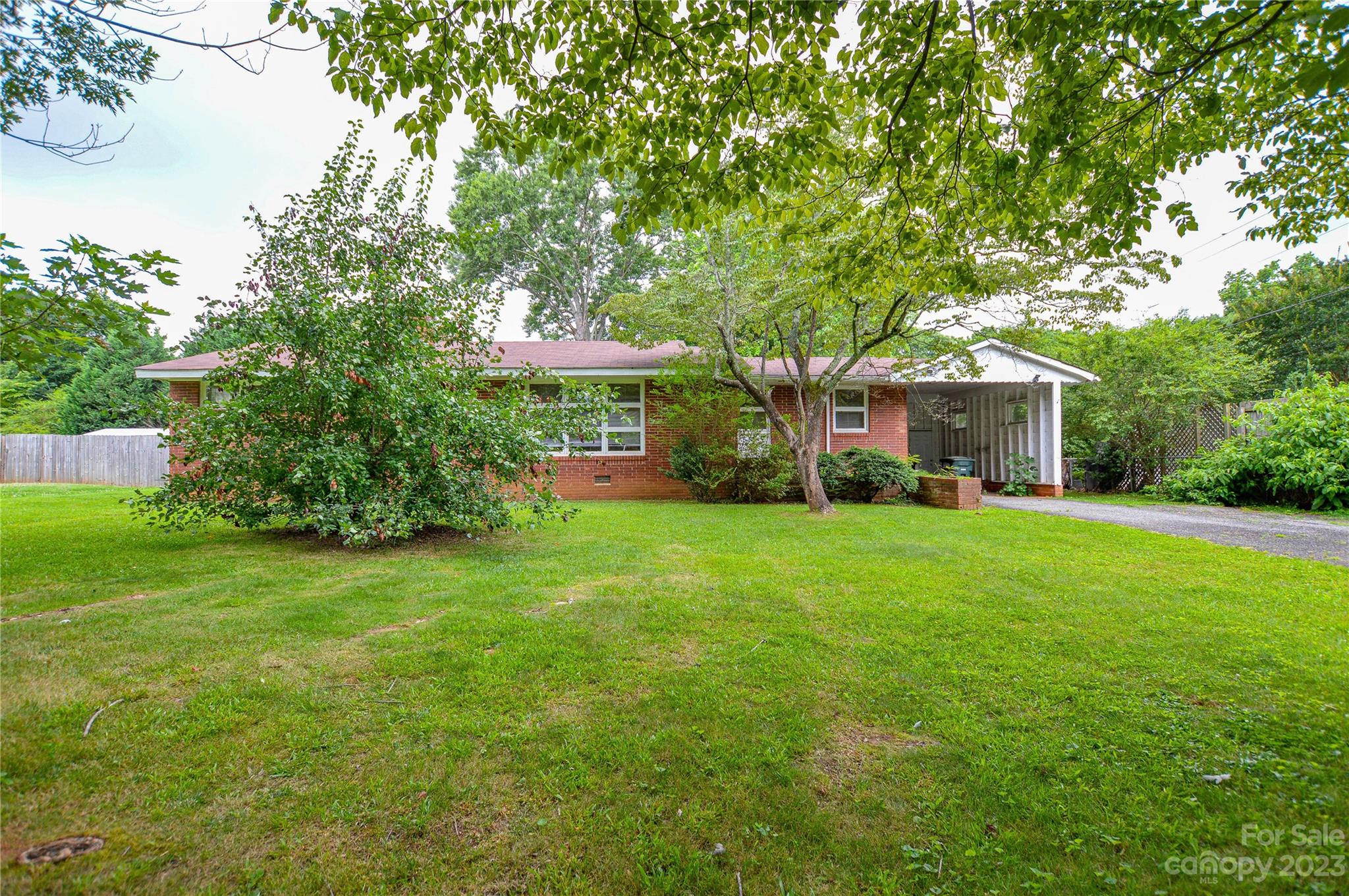Photo 1 of 28 — 517 Ruby Lane, Gastonia, NC 28054