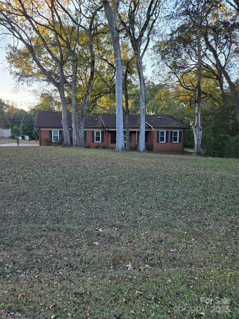 Photo of 4370 Coddle Creek Drive, Concord, NC 28027 (MLS # 4314318)