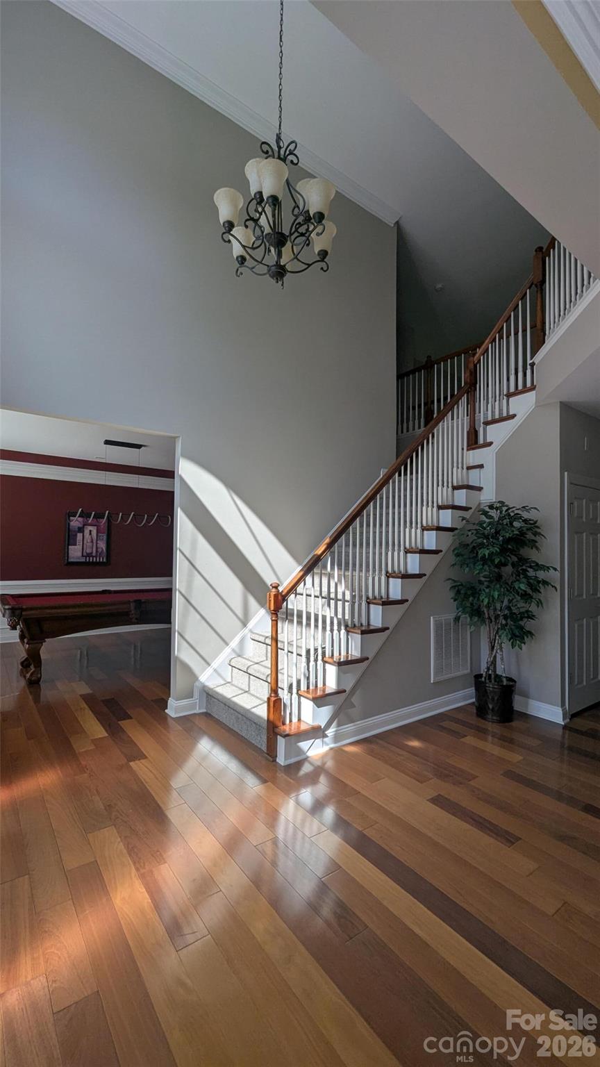 2221 Creek View Court