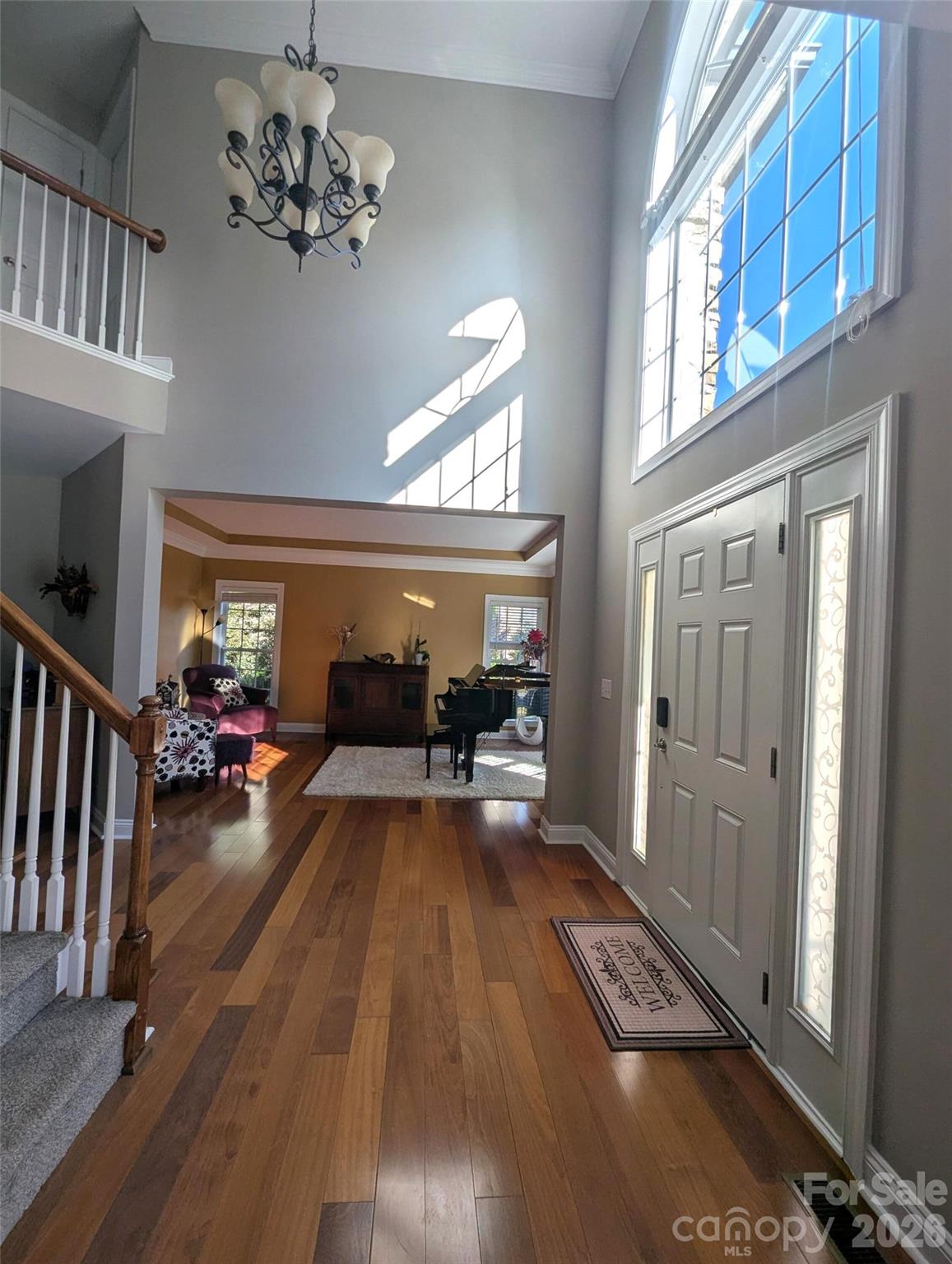 2221 Creek View Court