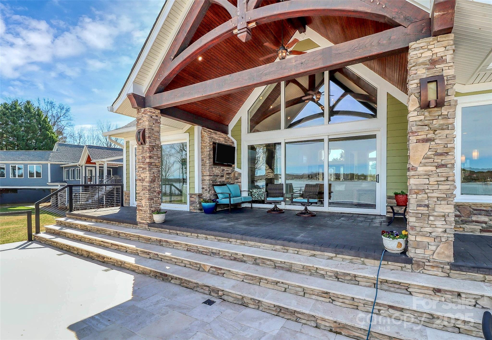 Harbor Point - Residential