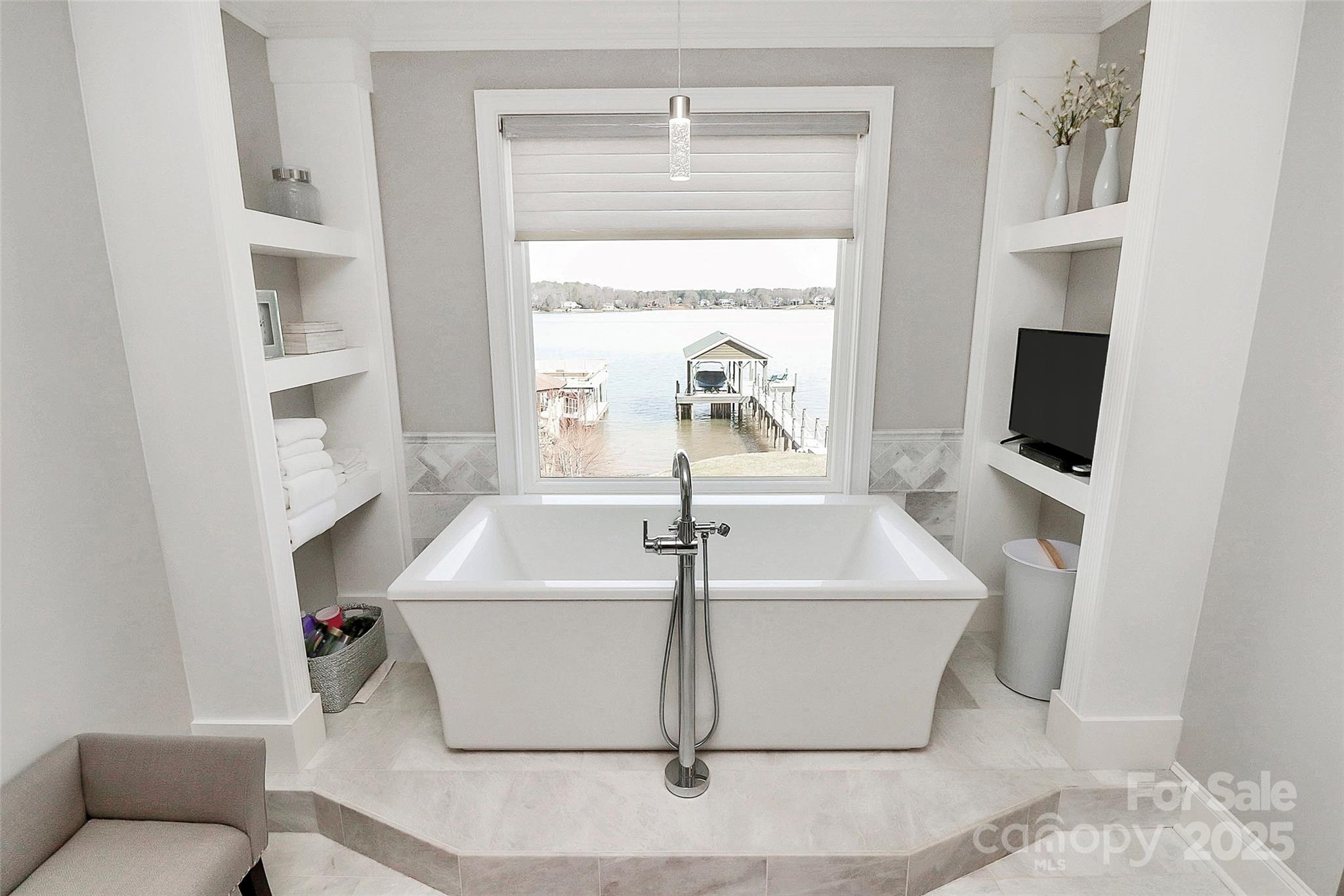 Harbor Point - Residential