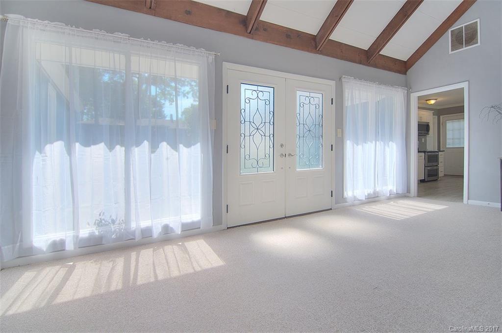 Tega Cay - Residential