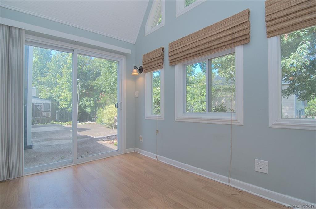 Tega Cay - Residential