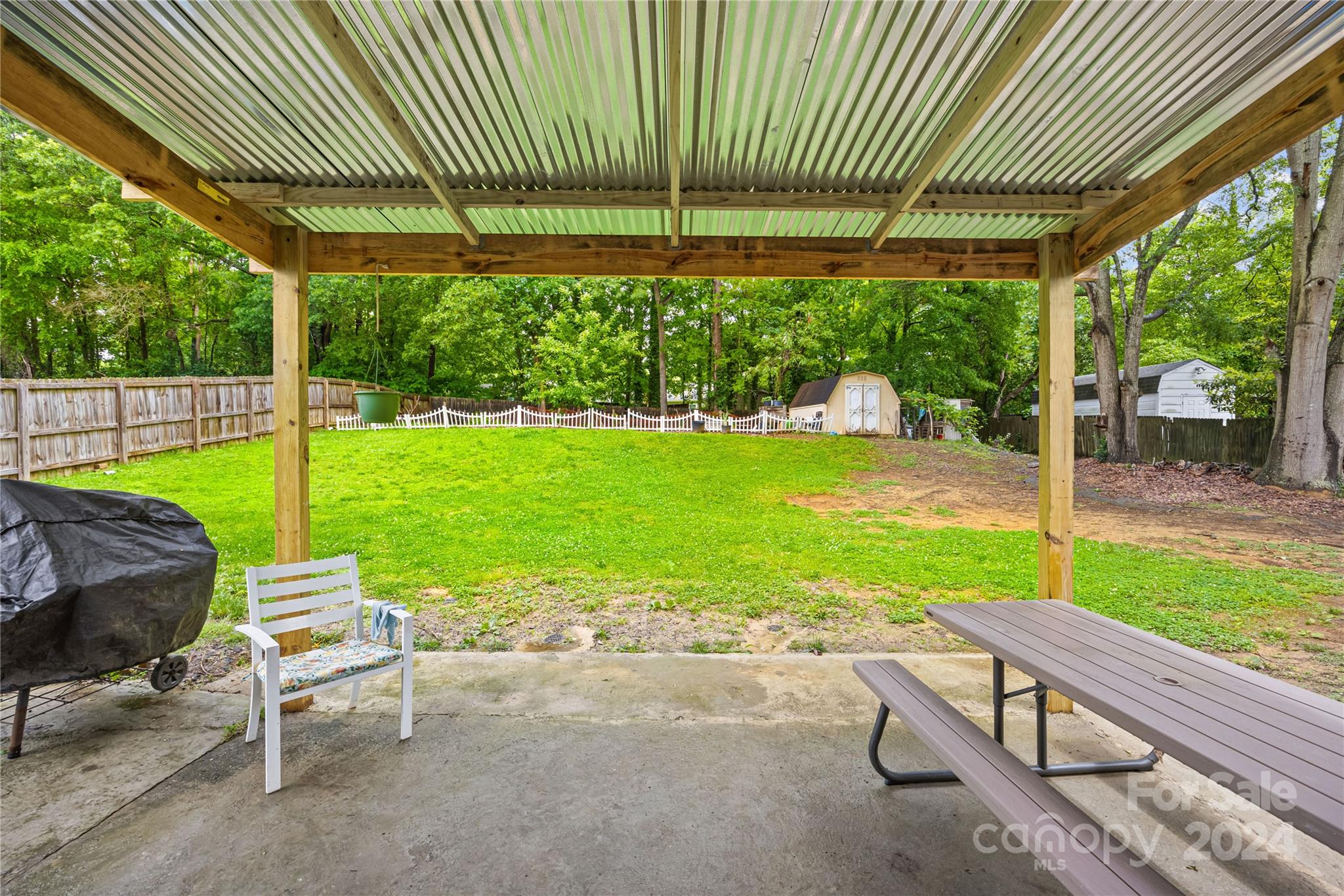 Chestnut Lake - Residential