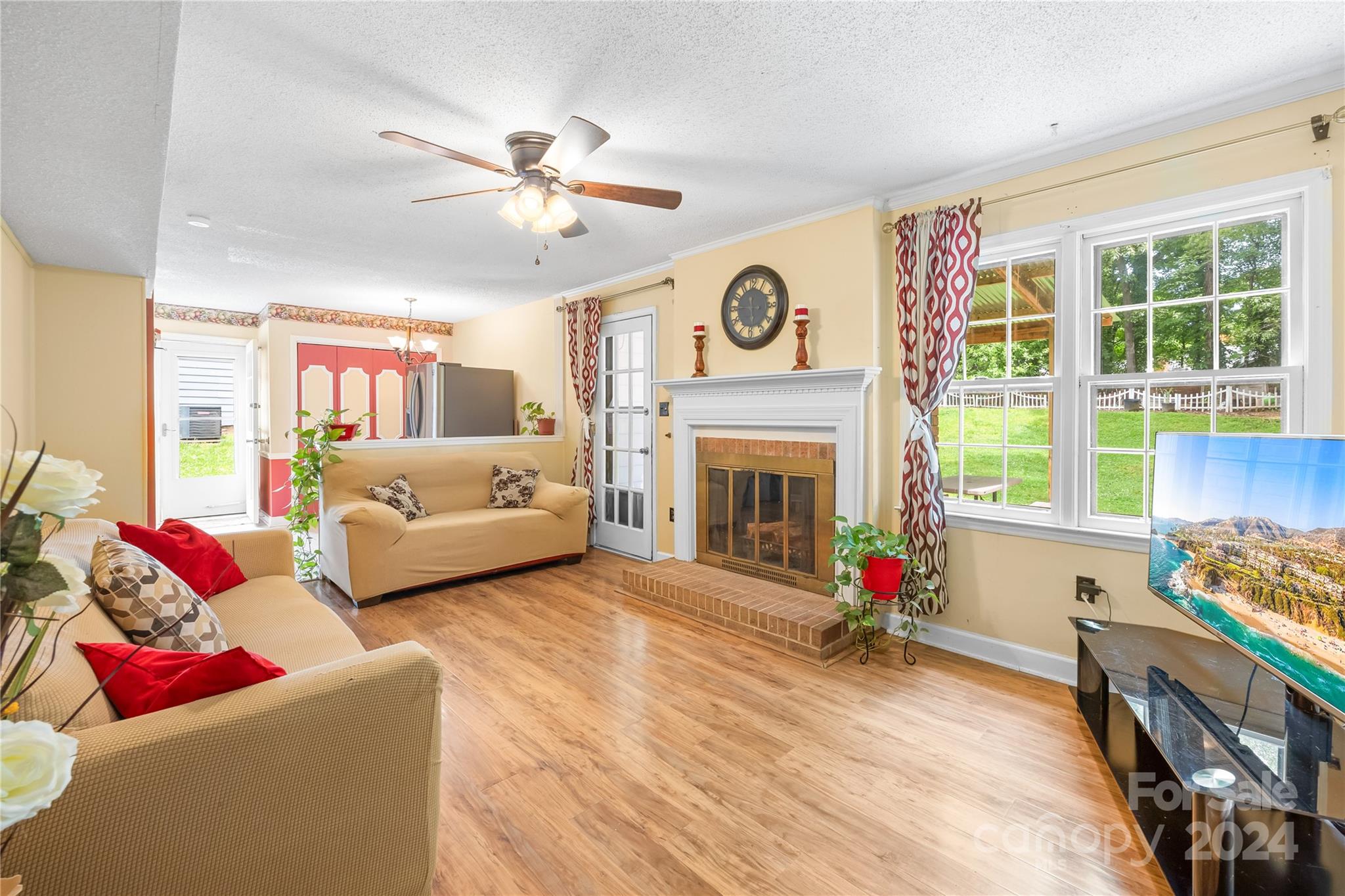 Chestnut Lake - Residential