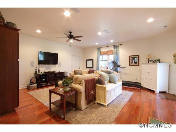 Biltmore Lake - Residential