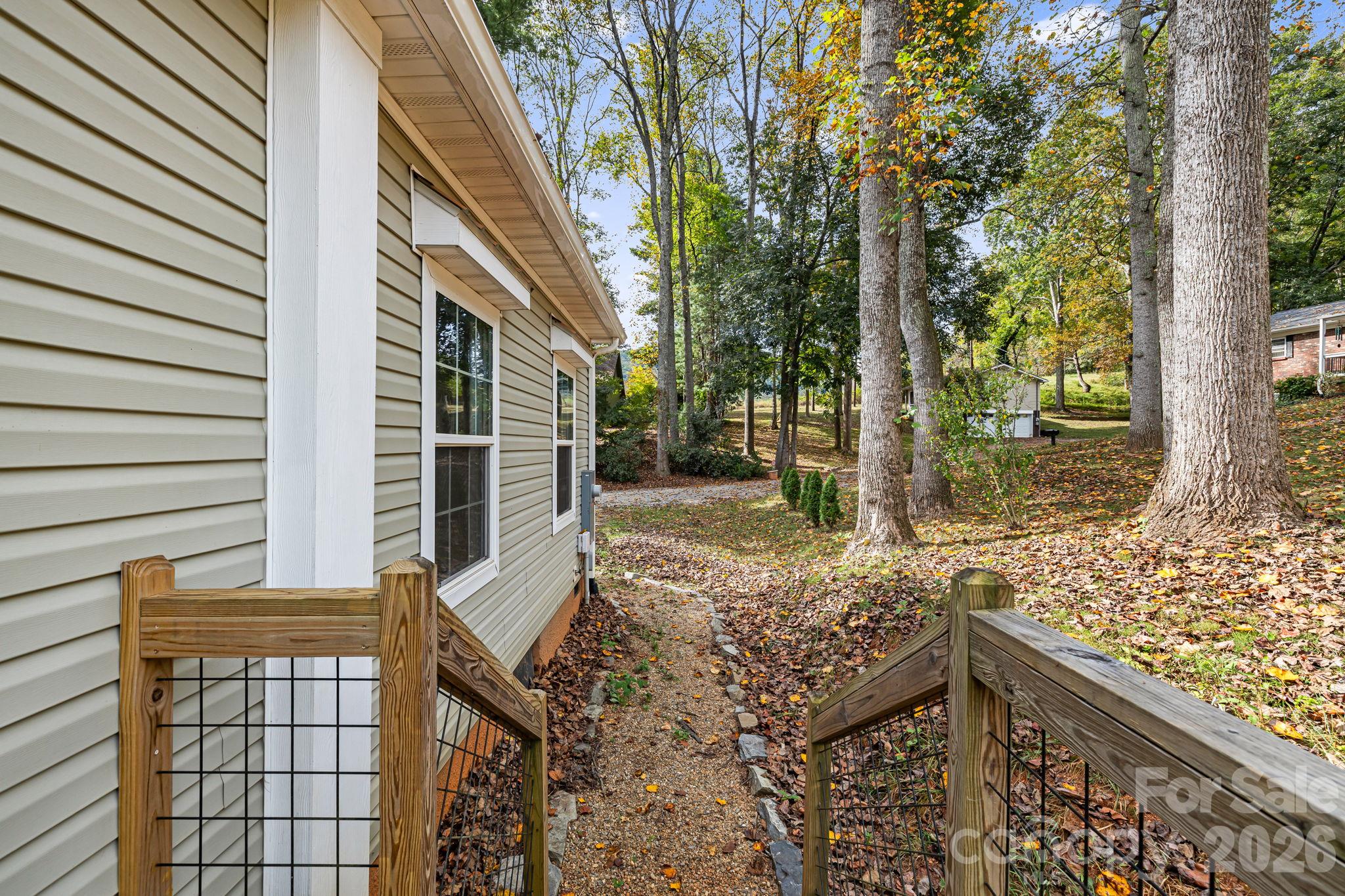 17 Berry Hill Road