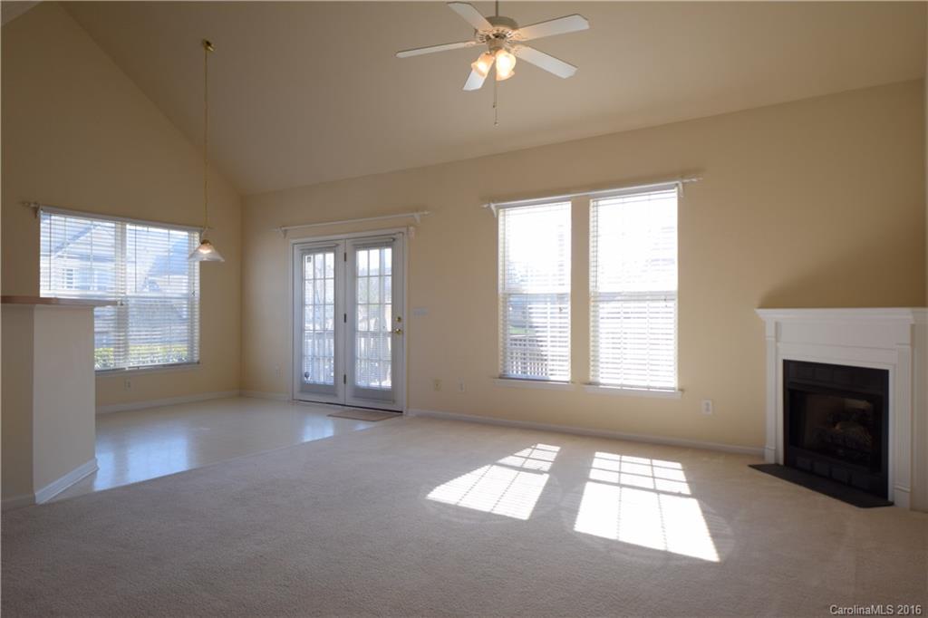 Old Stone Crossing - Residential