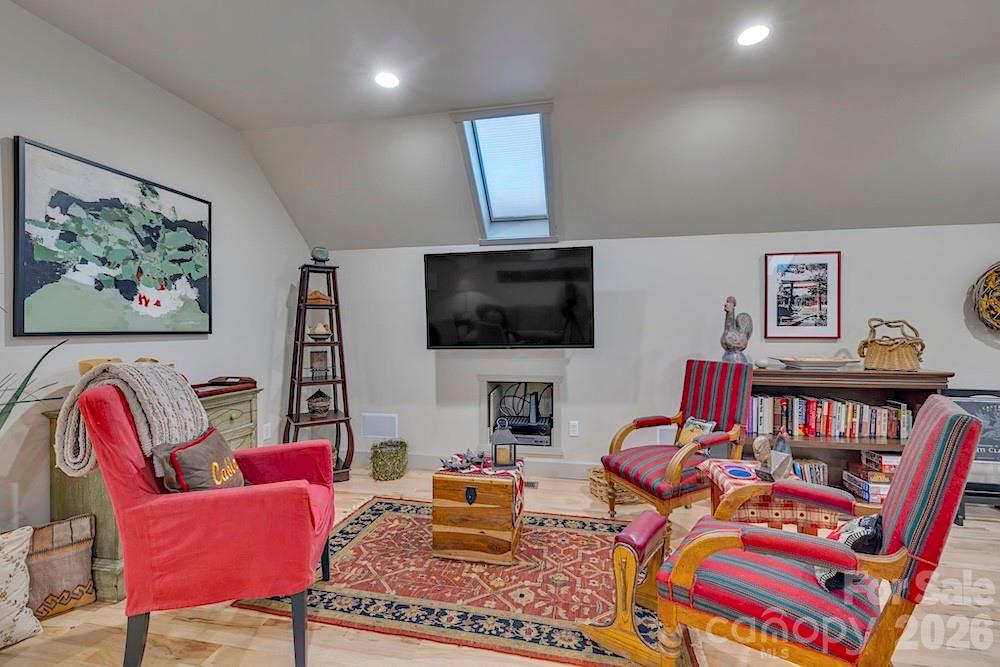 Whetstone Gap - Residential