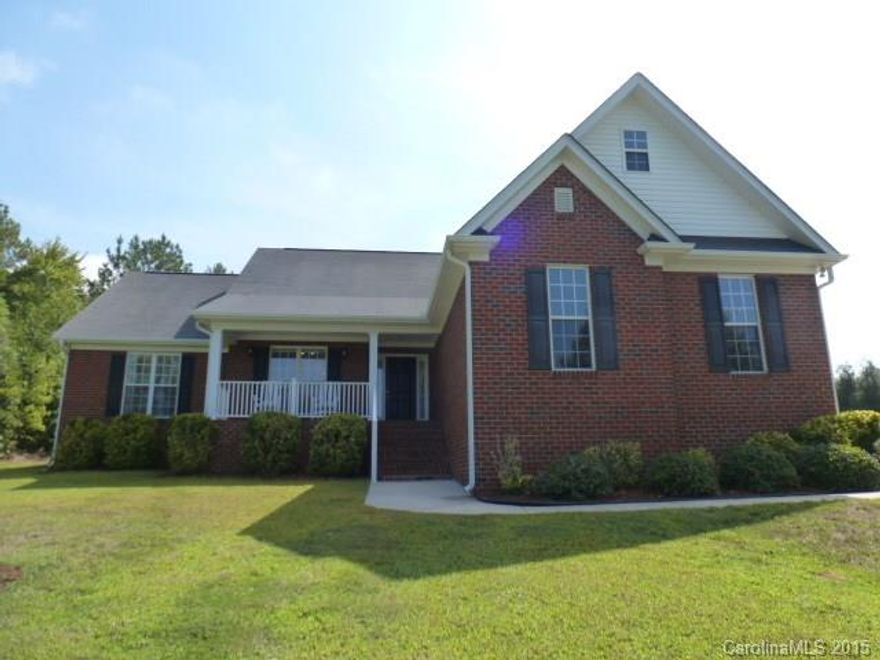 You’ll definitely want to see this home! New carpet, fresh paint, newly landscaped and HVAC less than a year old! All brick, great front porch, oversized great room with fireplace/gas logs, tray ceilings, formal dining room, 3BR, 2BA, split bedroom plan. Beautiful master bedroom with master bath that has double vanities, separate shower, and garden tub. Patio out back, with lots of room to play on this .45 acre lot.