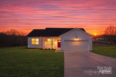 103 Willies Lane Olin NC 28660