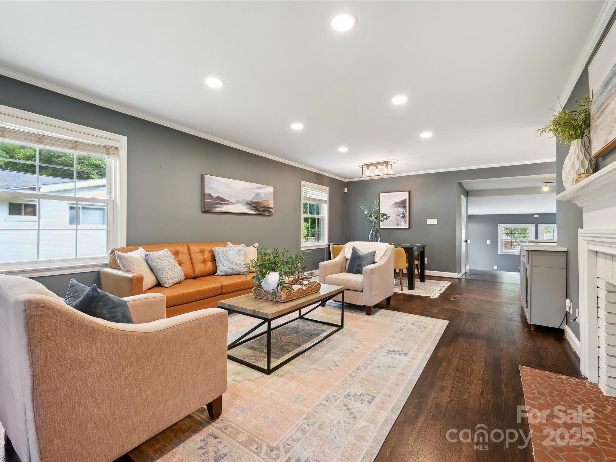 827 Fairbanks Road