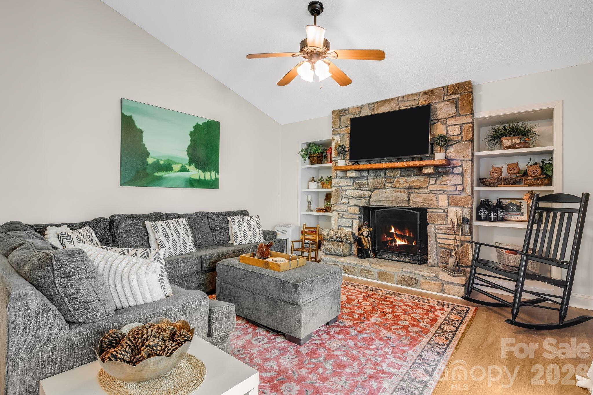 950 Main Street 5
