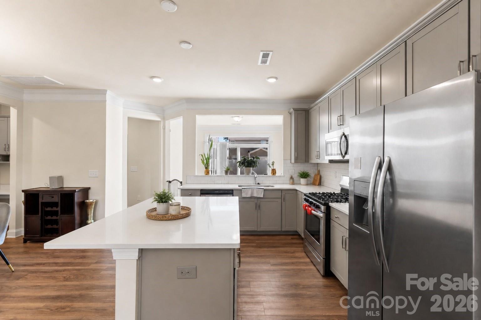 The Enclave at Davis Lake - Residential