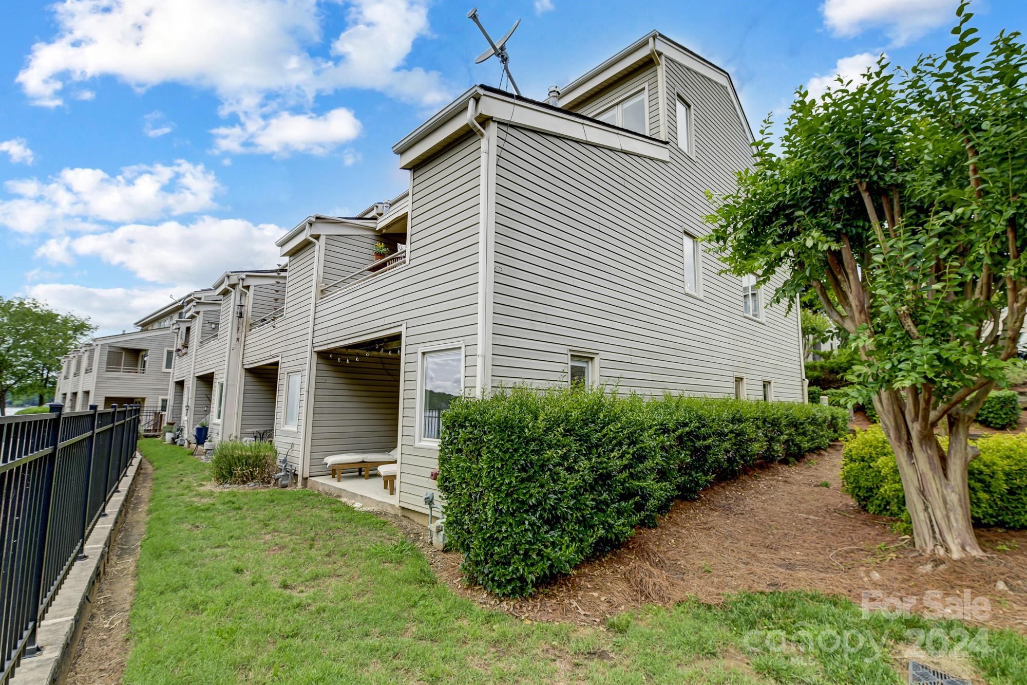 The Yachtsman - Residential