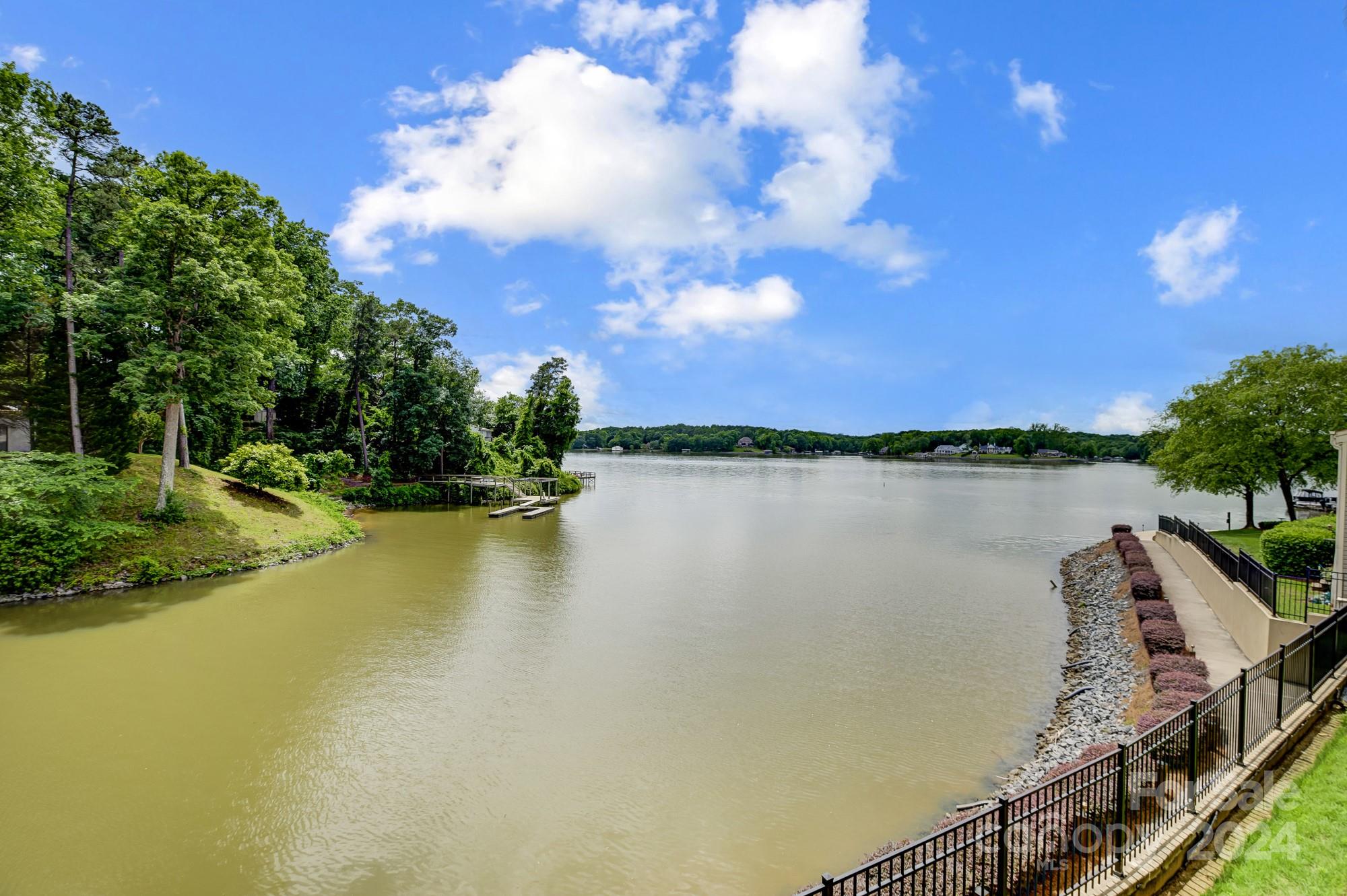 The Yachtsman - Residential