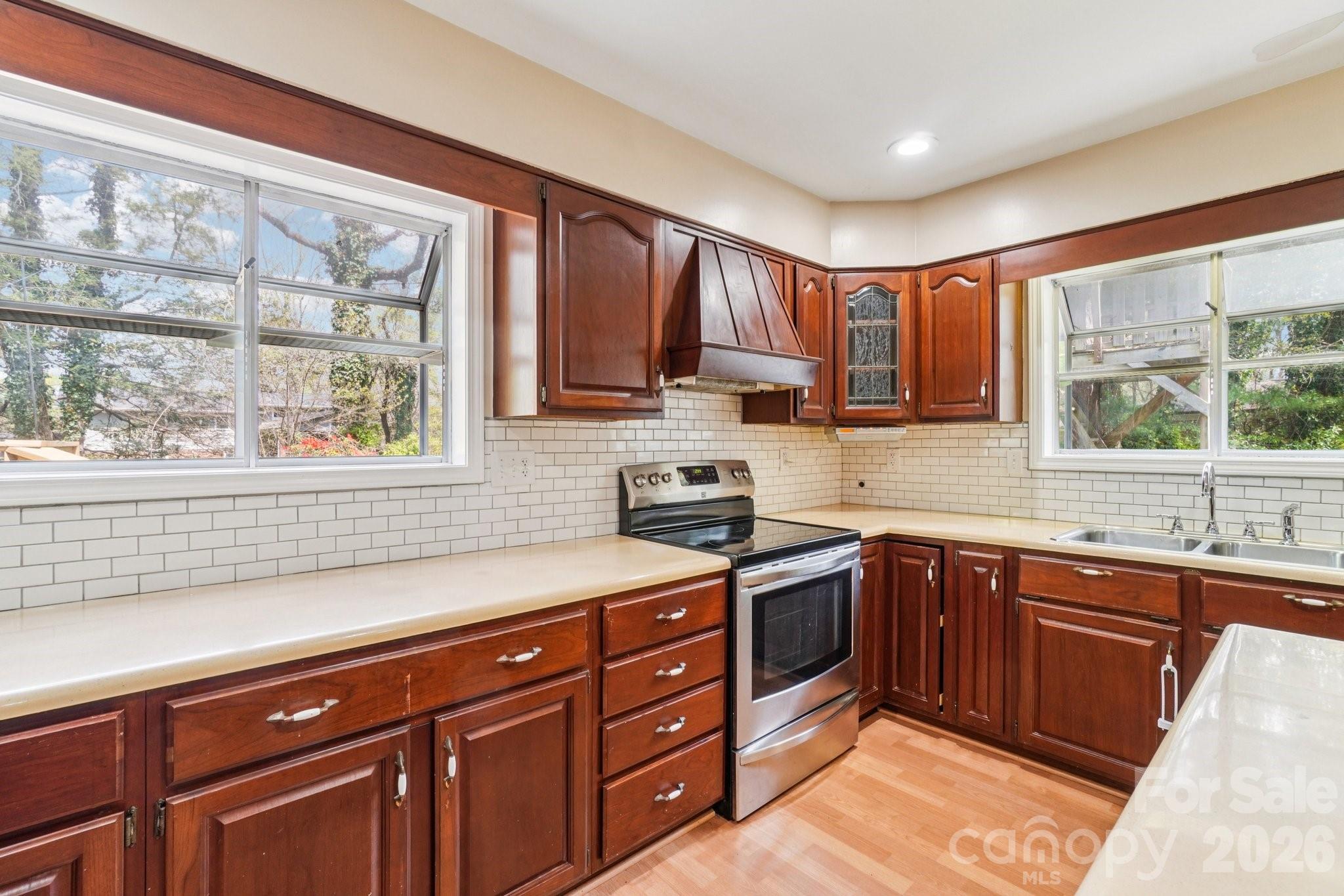 Brookland Manor - Residential