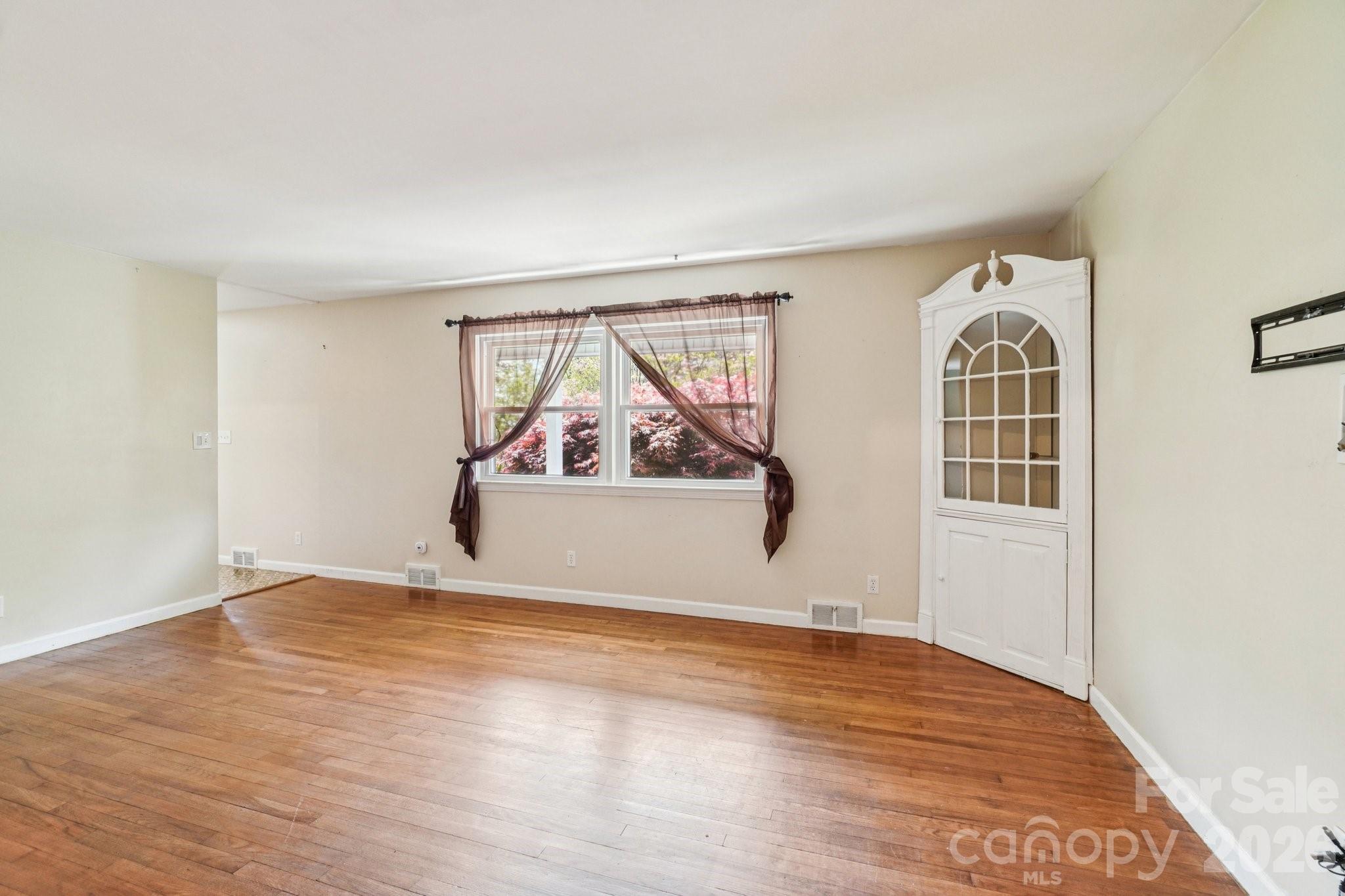 Brookland Manor - Residential