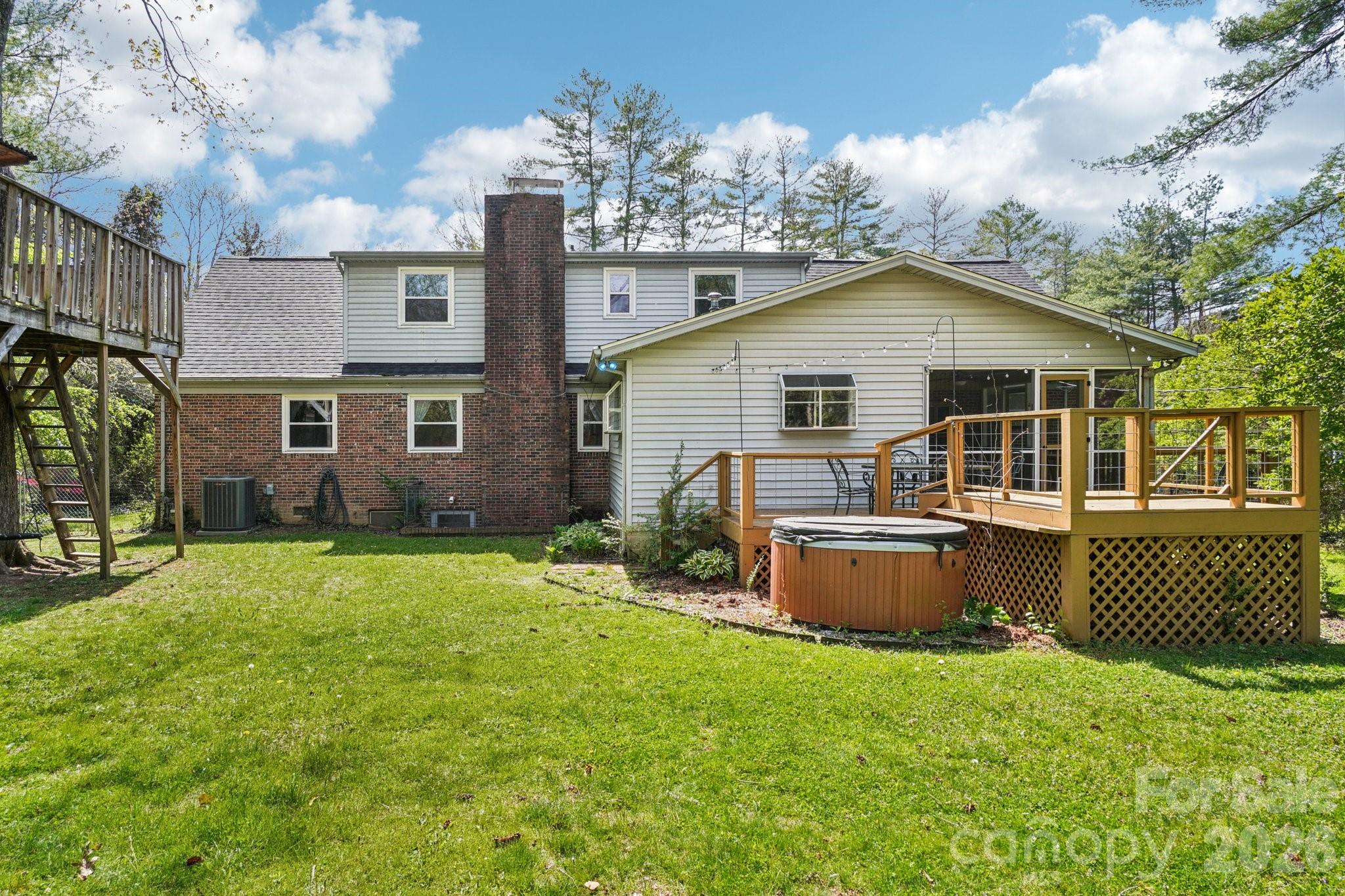 Brookland Manor - Residential