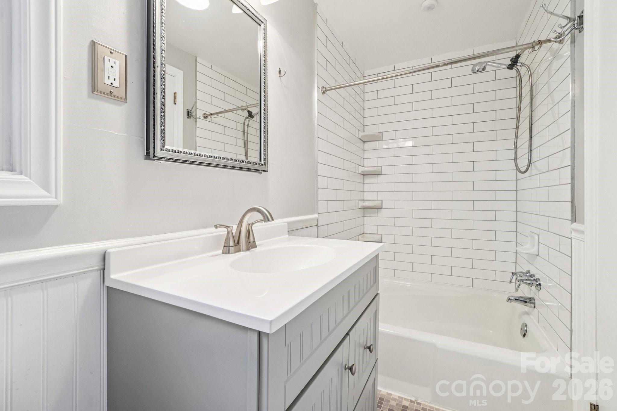 Brookland Manor - Residential