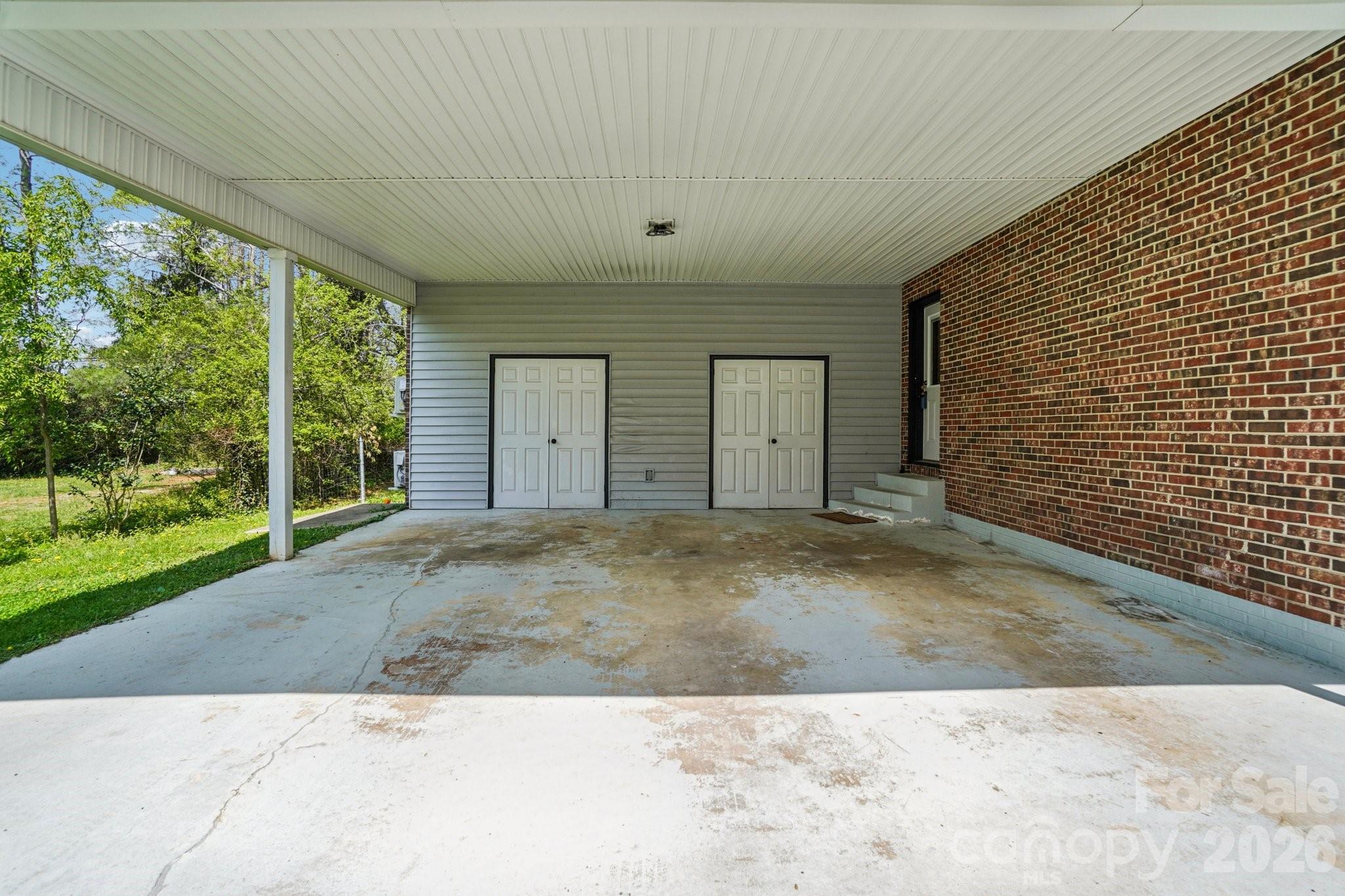 Brookland Manor - Residential
