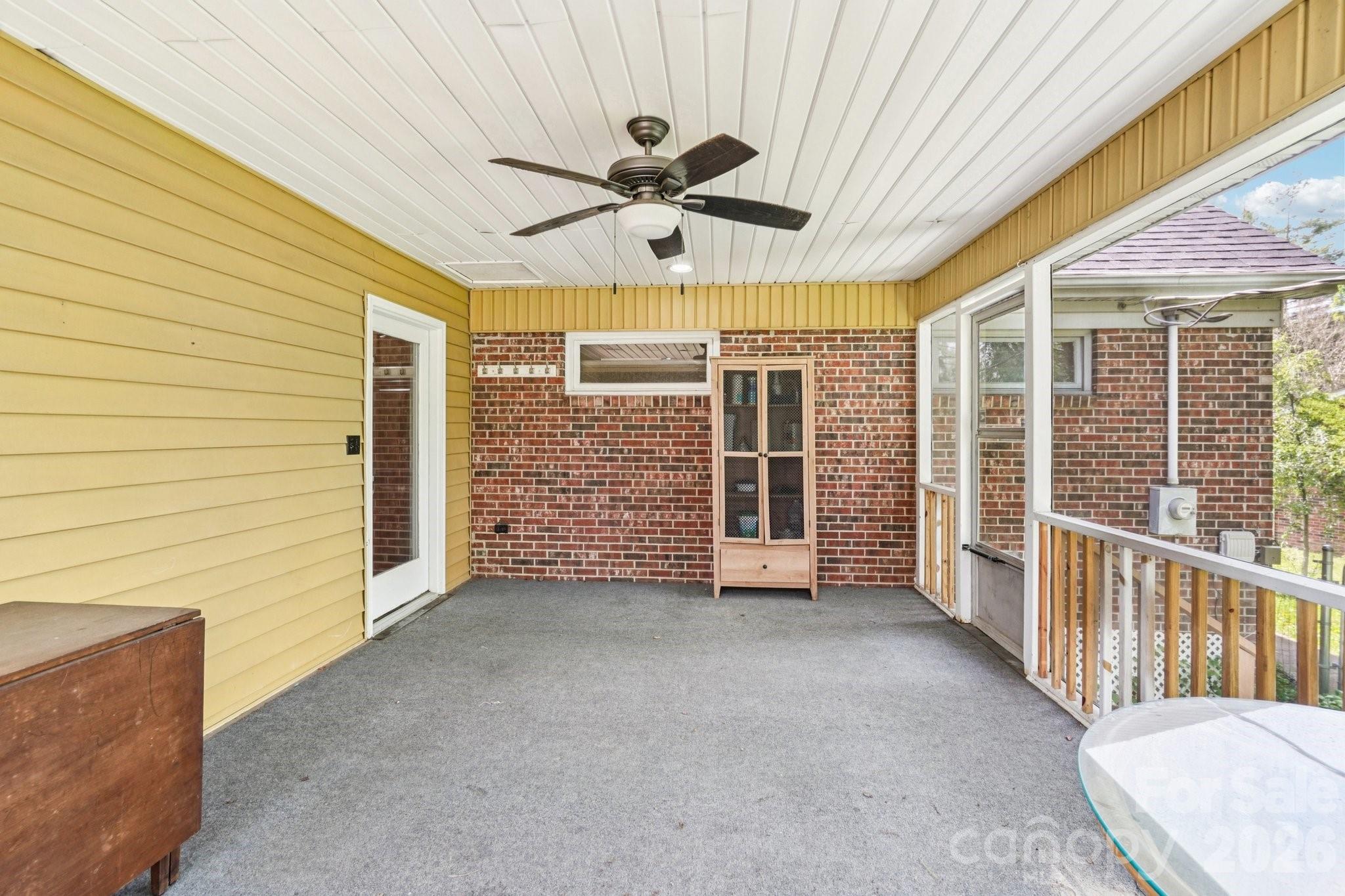 Brookland Manor - Residential