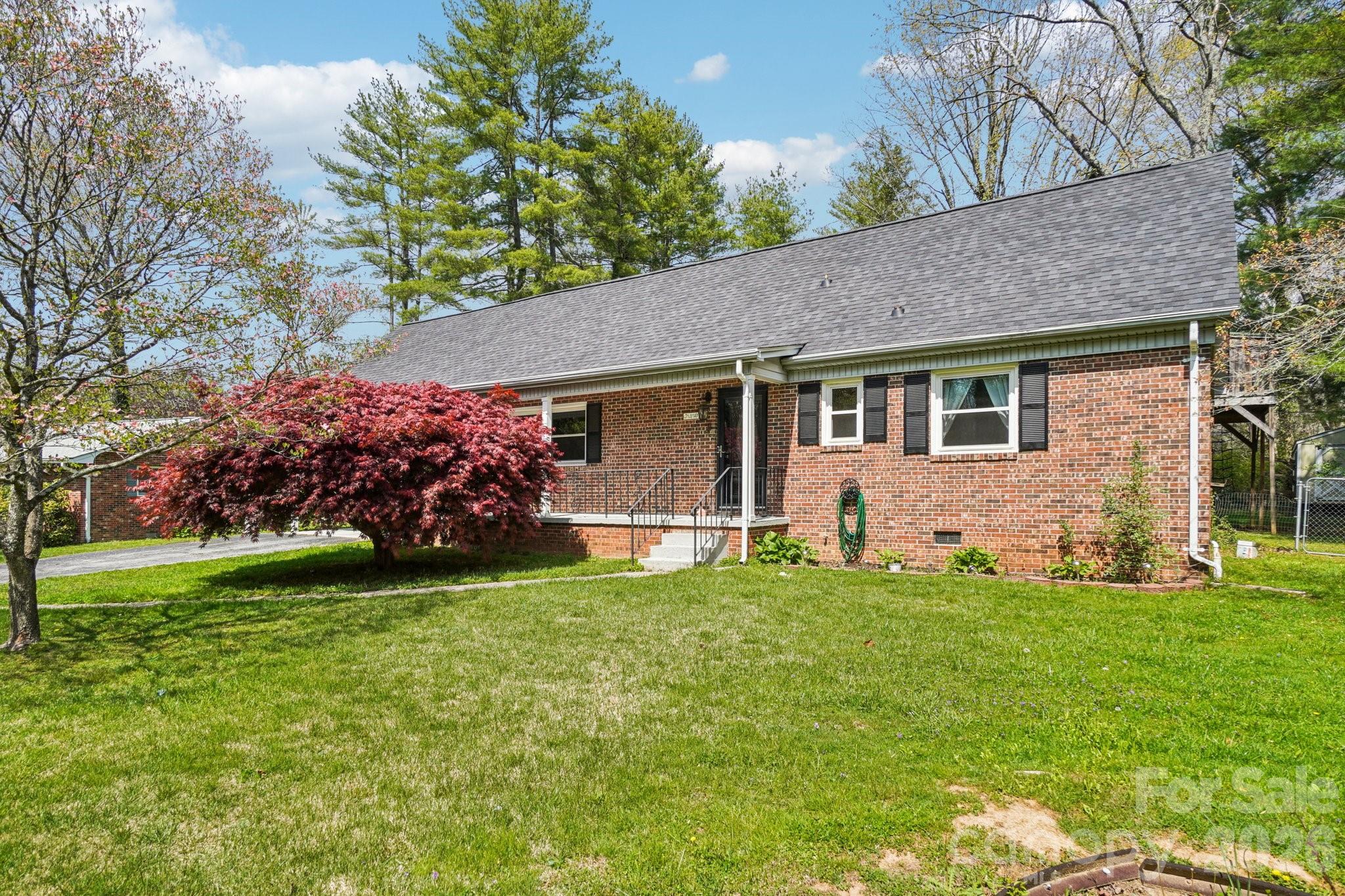 Brookland Manor - Residential
