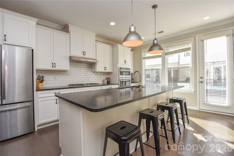 612 Tudor Park Way Charlotte NC 28211