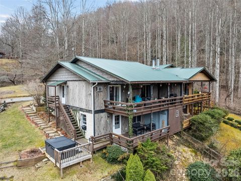 Photo of 102 Sanctuary Road #B, Maggie Valley, NC 28751 (MLS # 4349147)