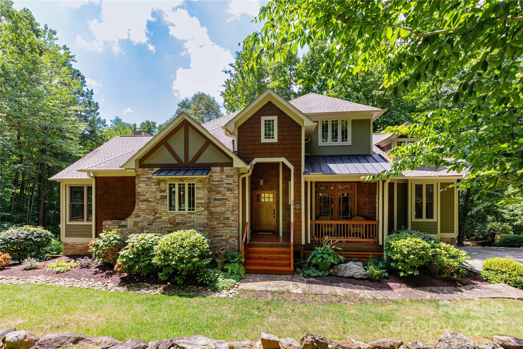 39 Hawks Pointe Lane