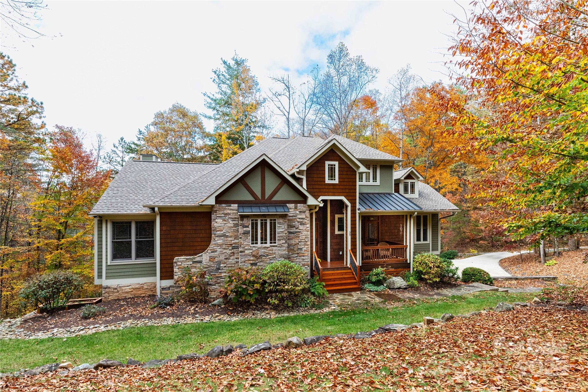 39 Hawks Pointe Lane