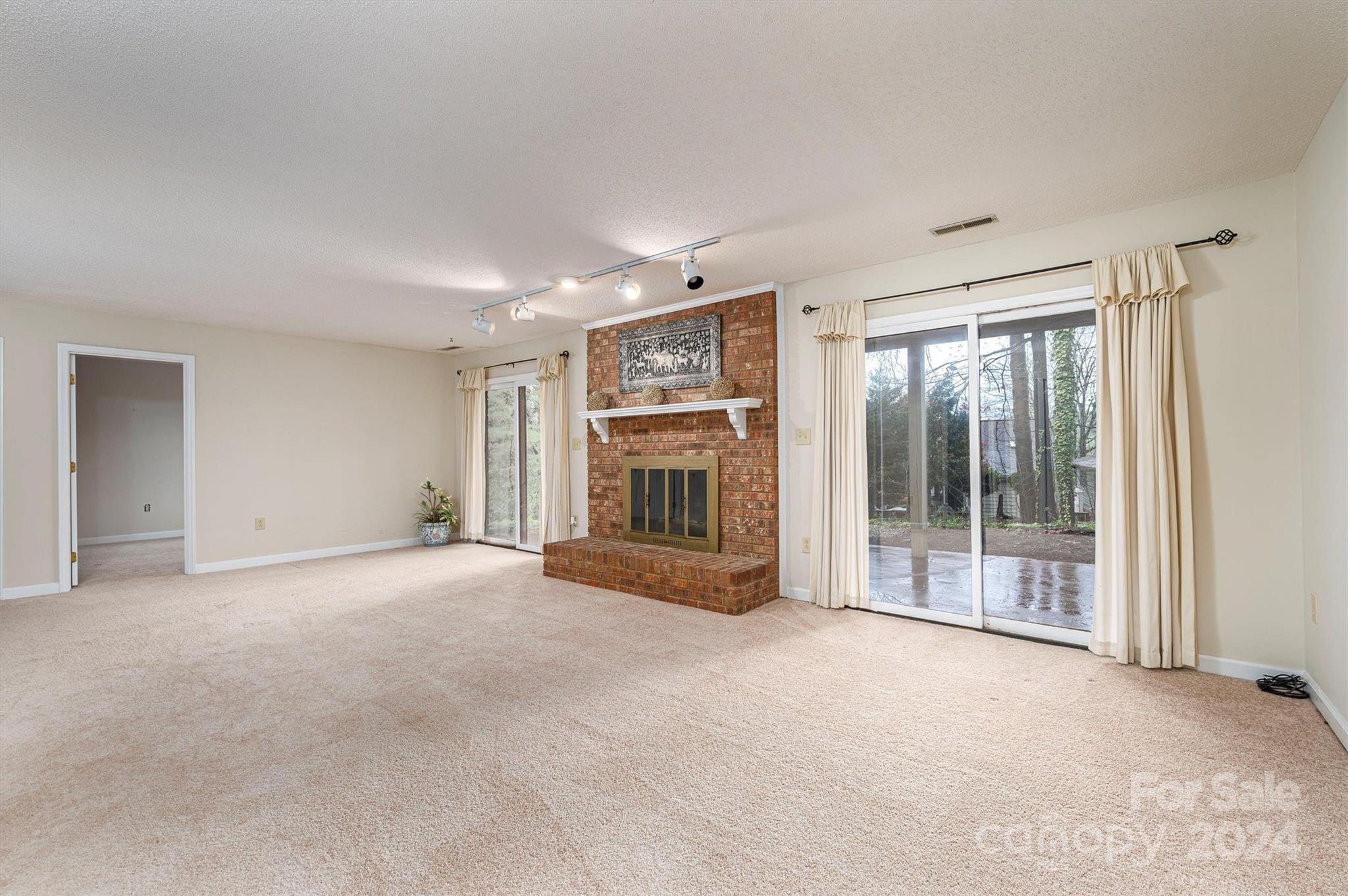 River Hills - Residential