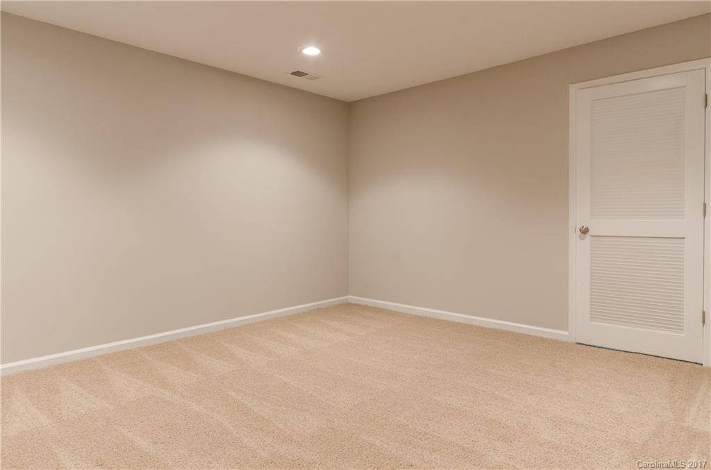 Tega Cay - Residential