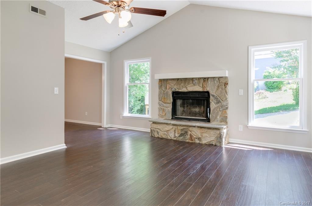 Tega Cay - Residential