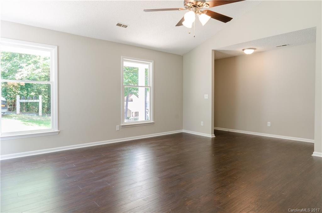 Tega Cay - Residential