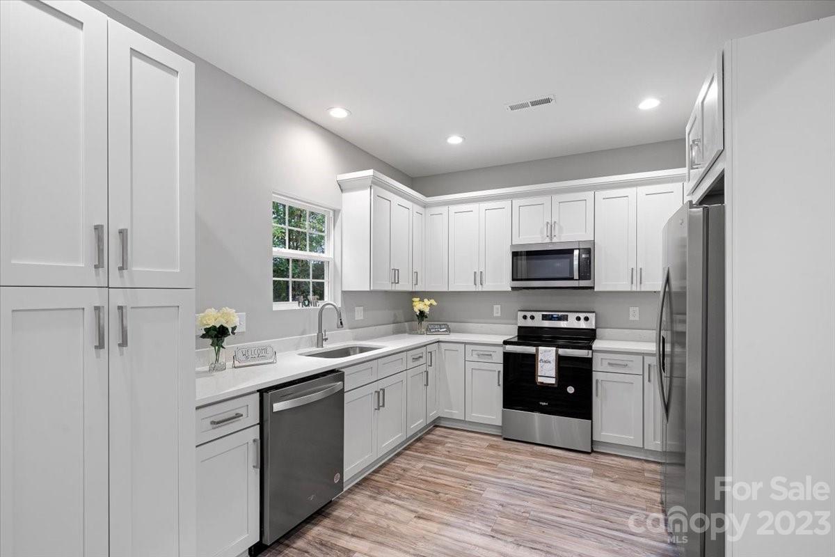 Lakewood Forest - Residential