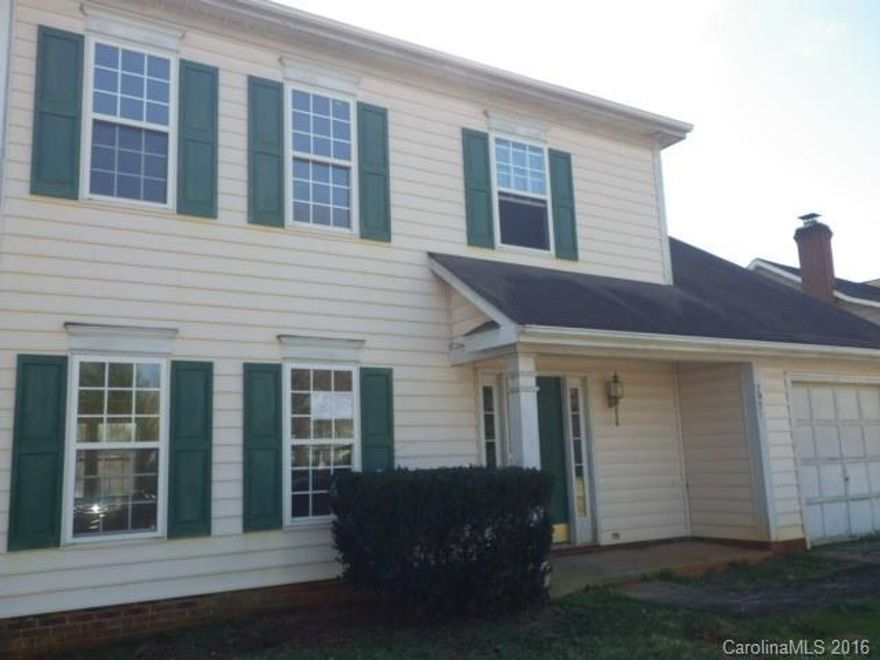 Beautiful 3 bedroom home, in established neighborhood.  Quick access to I-85, I-77 and The University area.  EMD to be certified funds made payable to Buyers Selected Closing Agent. FHA insurable in it's "as is" condition w/escrow.