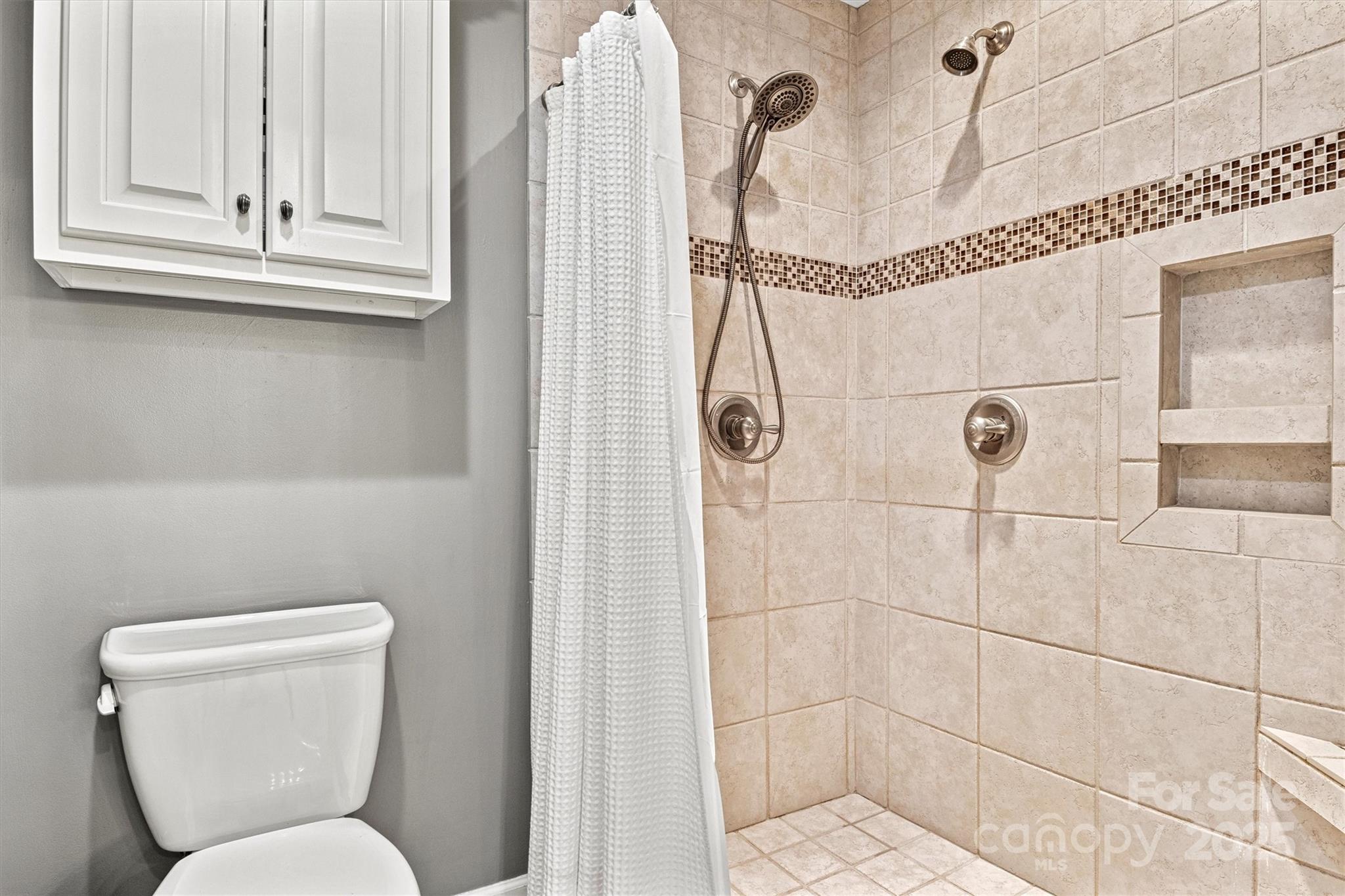 Moores Ferry - Residential